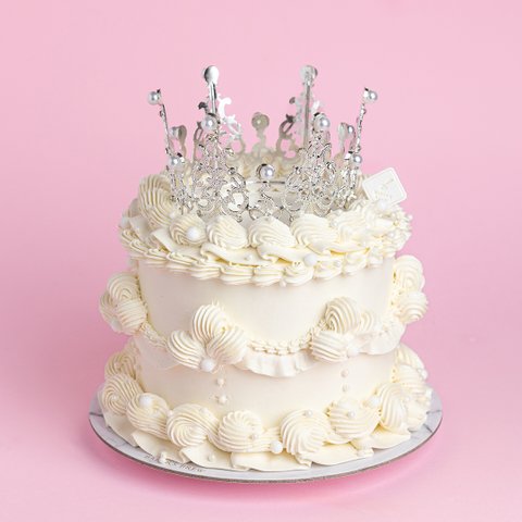 Vintage Princess Crown Cake