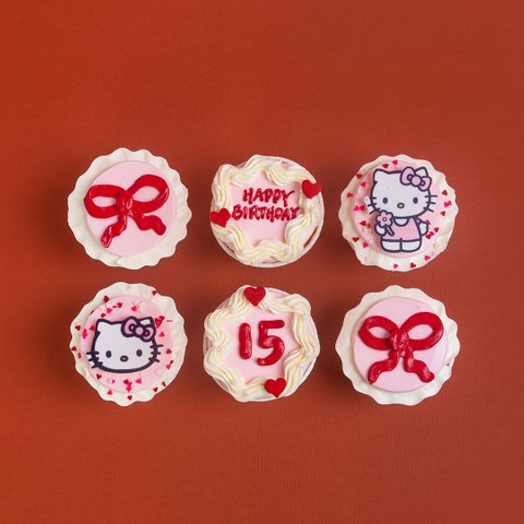 Hello Kitty Birthday Cupcakes