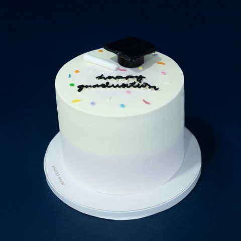 Graduation Cap Cake