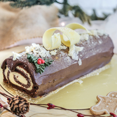 Chocolate Mint Log Cake (Christmas Special)