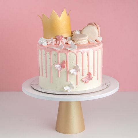 Dainty Princess Cake
