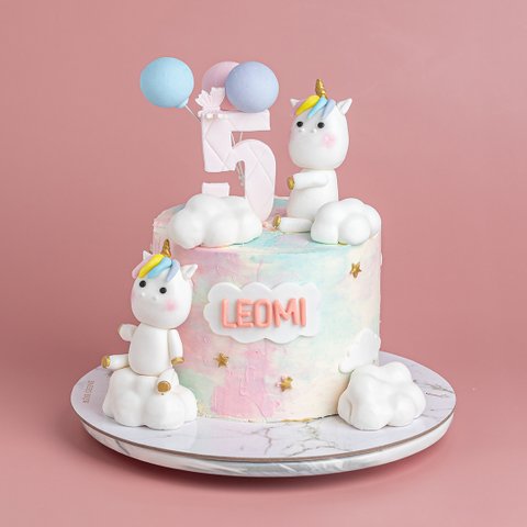 Paddle-Pop Cloud Unicorns Cake